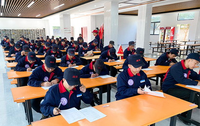 以賽促學(xué)，共同進(jìn)步