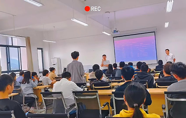 校企合作，提供就業(yè)崗位